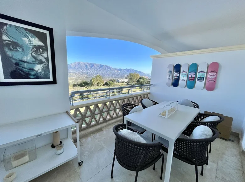 Mieszkanie 2 pokoi 110 m² Mijas, Hiszpania