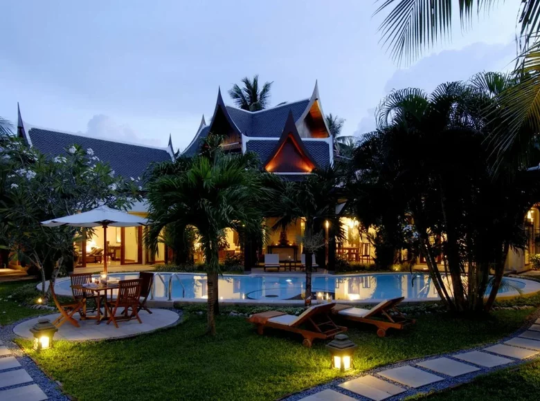 Dom 10 pokojów 900 m² Phuket, Tajlandia