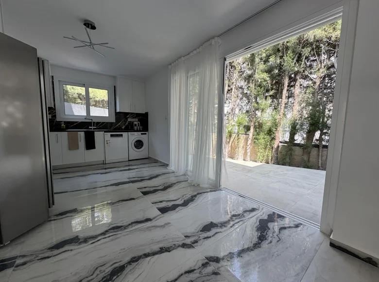 Casa 4 habitaciones 170 m² Agios Tychonas, Chipre