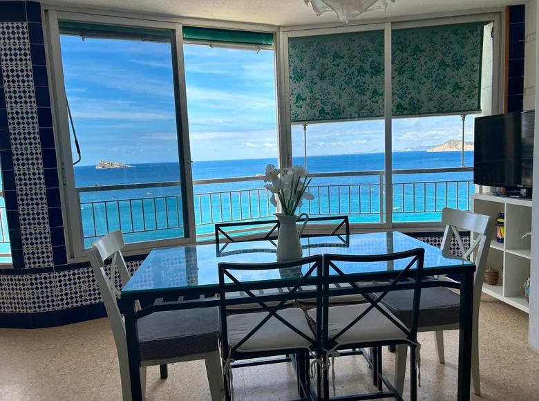 Mieszkanie 2 pokoi 84 m² Benidorm, Hiszpania