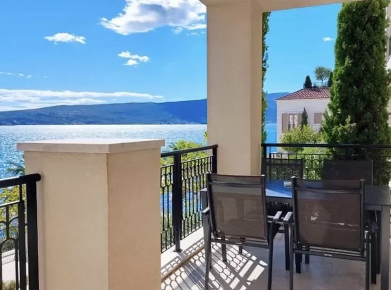 Appartement 1 chambre 83 m² Tivat, Monténégro