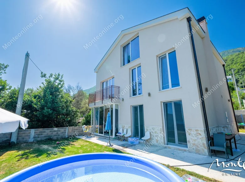 Вилла 3 спальни 270 м² Херцег-Нови, Черногория