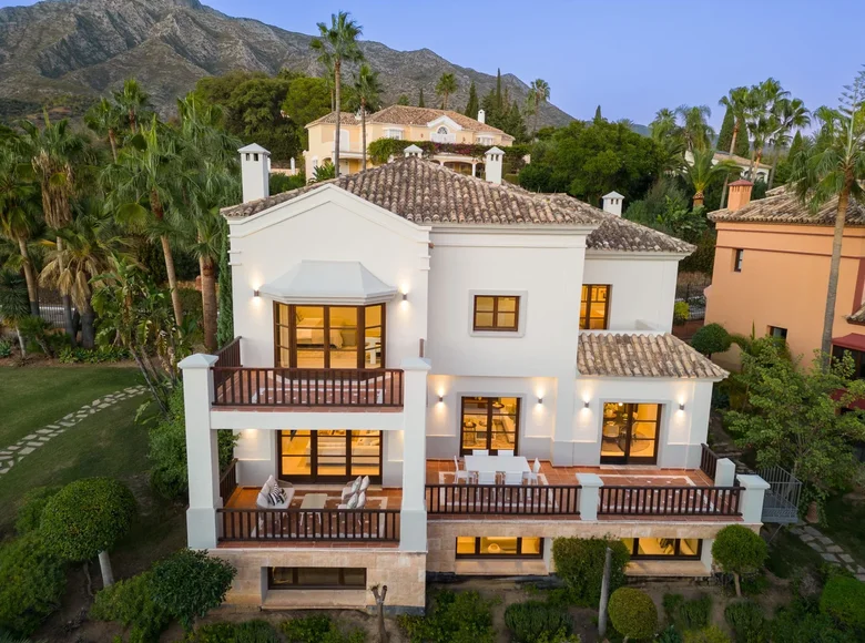 5 bedroom villa 654 m² Marbella, Spain