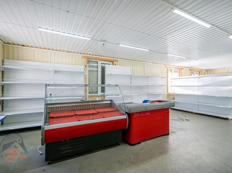 Tienda 56 m² en Zaslawye, Bielorrusia