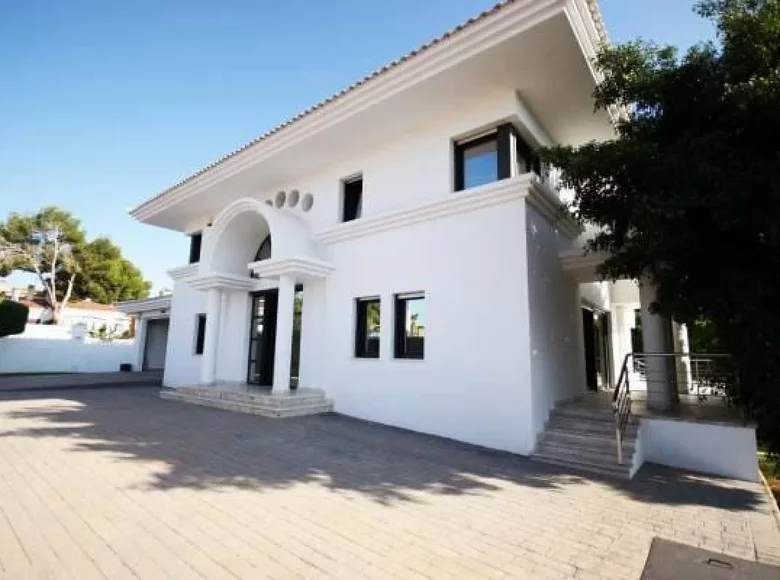 Casa 5 habitaciones  Orihuela, España
