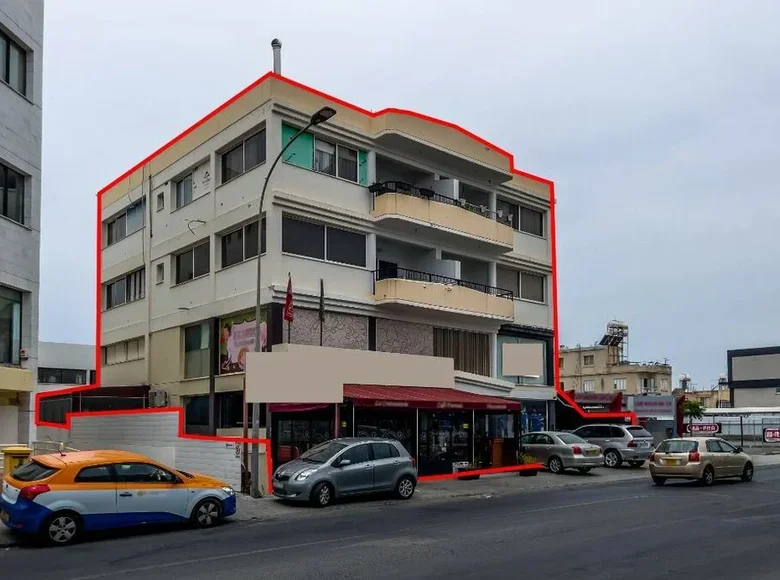 Propiedad comercial 582 m² en Limassol, Chipre