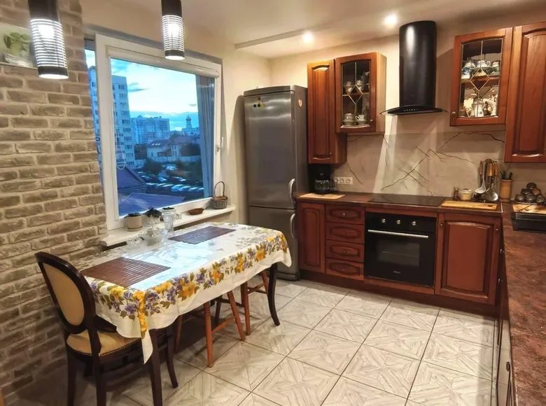 Квартира 3 комнаты 80 м² Минск, Беларусь