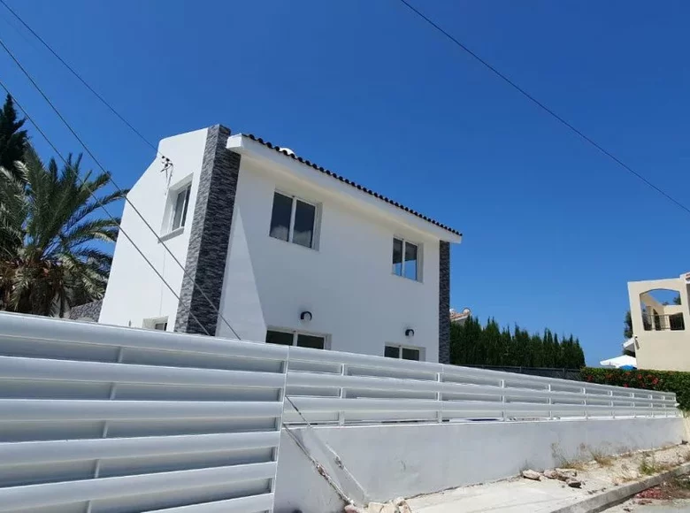 Casa 3 habitaciones 139 m² Peyia, Chipre