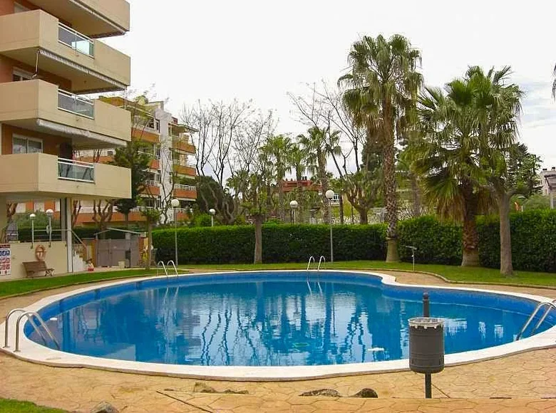 Mieszkanie 3 pokoi 95 m² Salou, Hiszpania