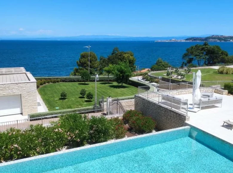 2 bedroom Villa 514 m² Umag, Croatia