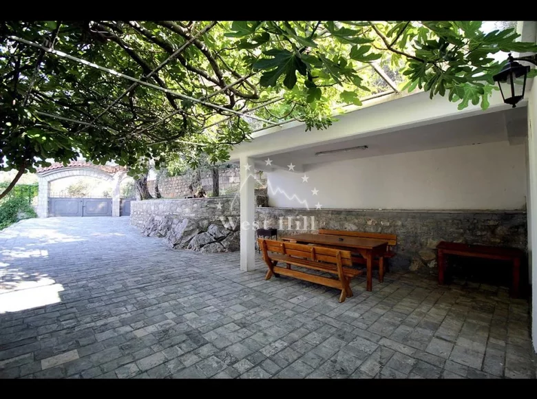 Haus 4 Zimmer 174 m² Rijeka-Rezevici, Montenegro