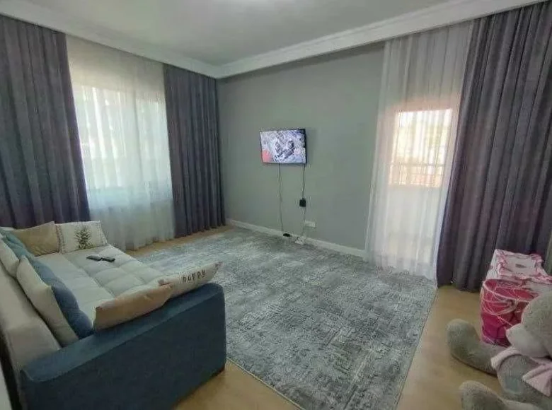 Kvartira 3 xonalar 70 m² Toshkentda