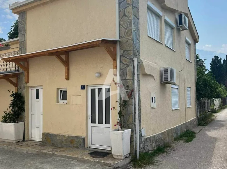 Apartamento 5 habitaciones  Bar, Montenegro
