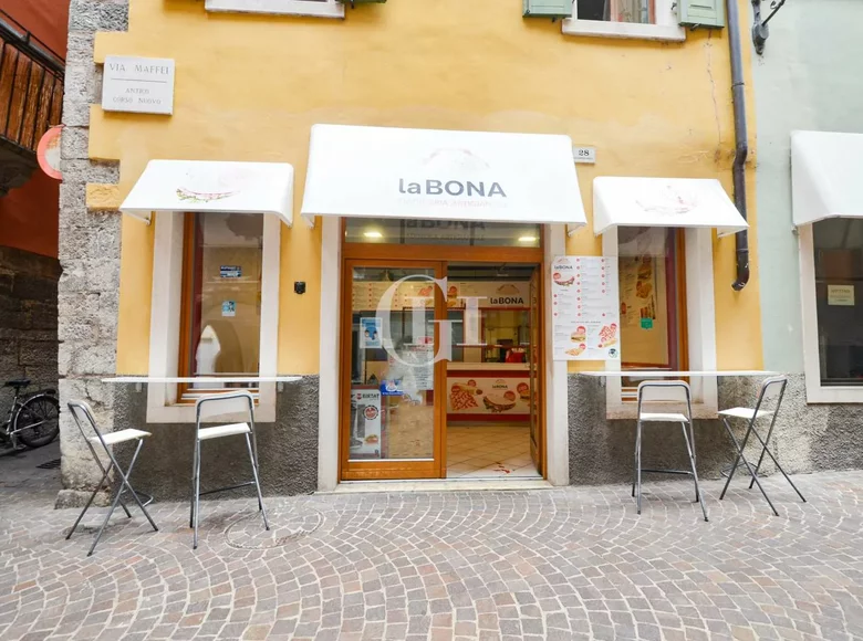 Магазин 64 м² Riva del Garda, Италия
