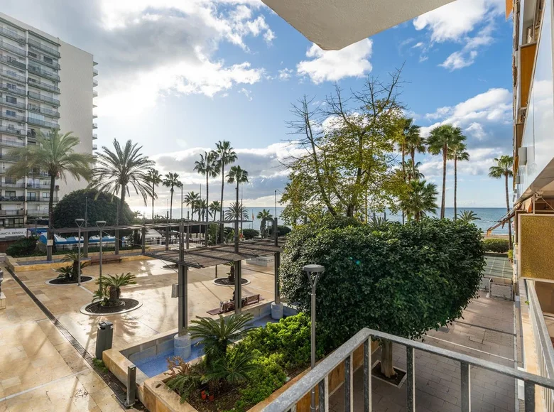 2 bedroom apartment 72 m² Marbella, Spain