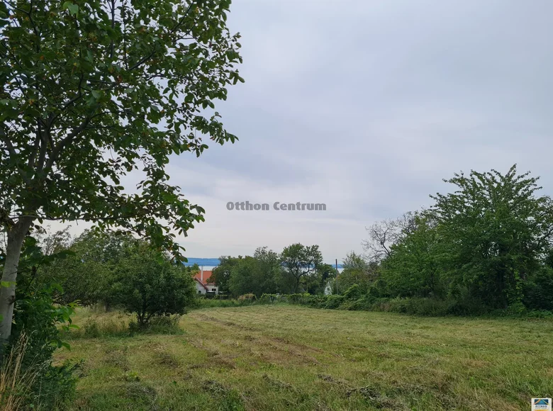 Land 1 100 m² Revfueloep, Hungary