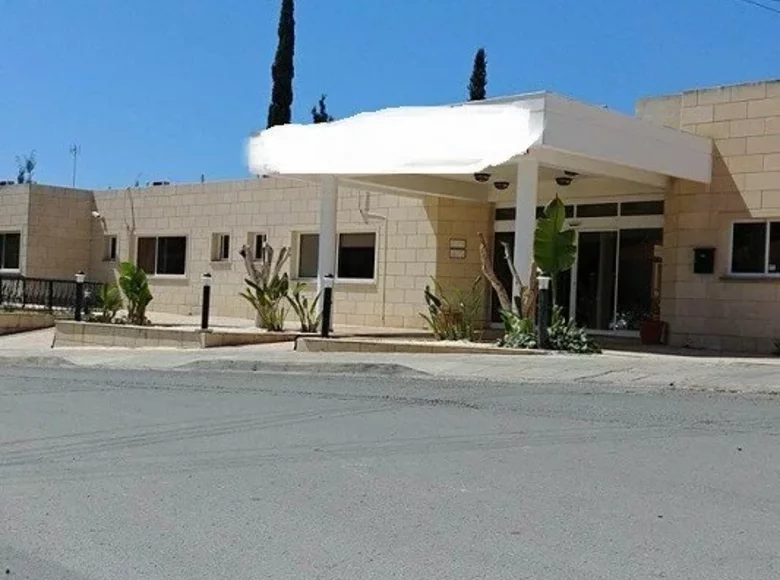 Инвестиционная 1 275 м² Лимасол, Кипр