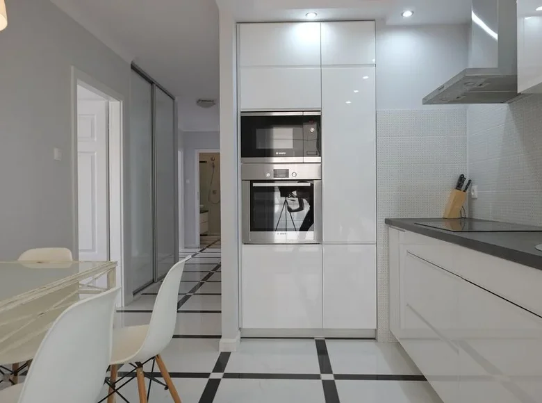 Apartamento 3 habitaciones 64 m² Knorydy, Polonia