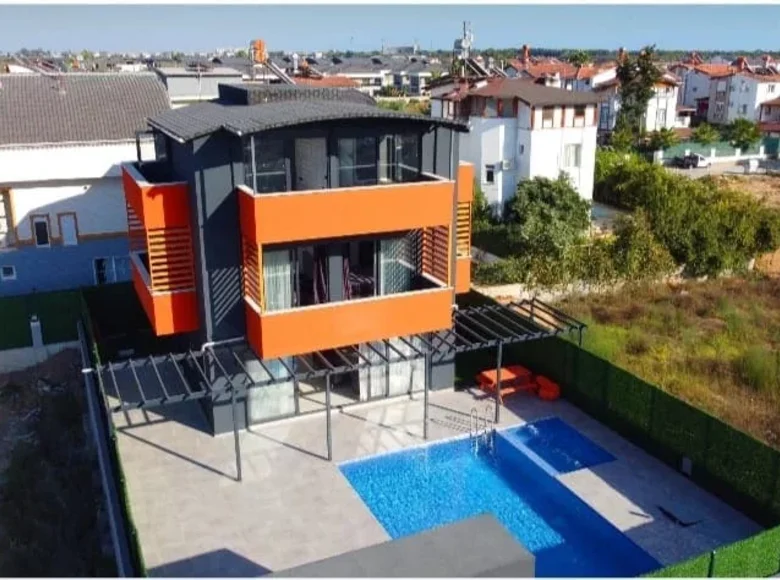 Willa 5 pokojów 220 m² Serik, Turcja