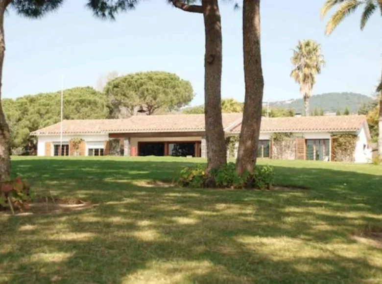 4 bedroom Villa 300 m² Sant Vicenc de Montalt, Spain