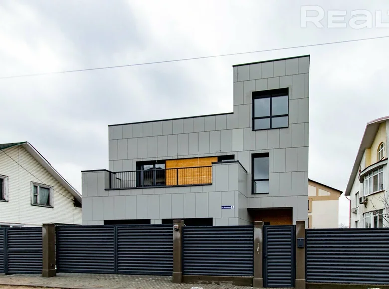 Dom wolnostojący 280 m² Mińsk, Białoruś