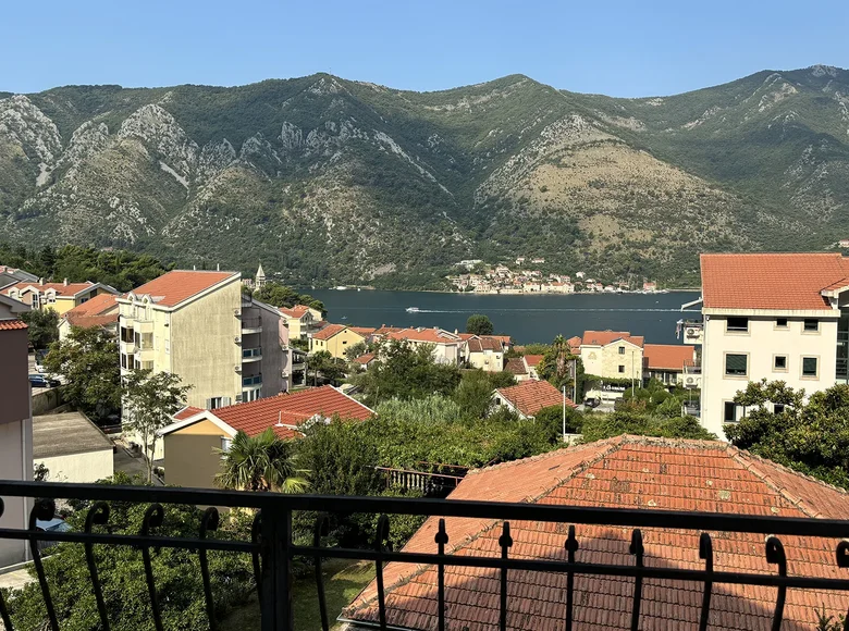 Apartamento 3 habitaciones 73 m² Kotor, Montenegro