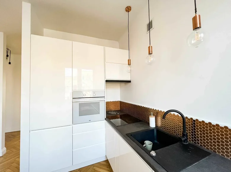 2 room apartment 52 m² in Warsaw, Poland