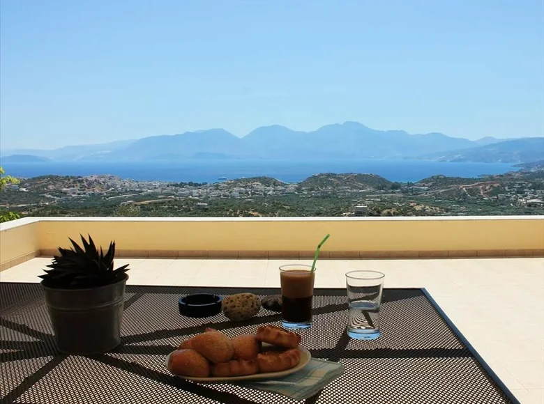 Ferienhaus 4 Zimmer 353 m² Agios Nikolaos, Griechenland