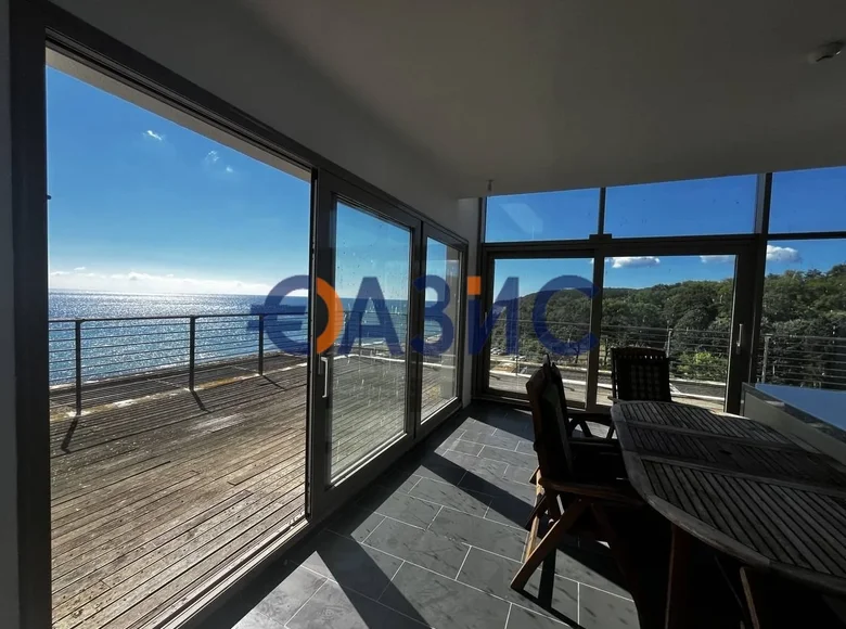 3 bedroom apartment 279 m² Obzor, Bulgaria