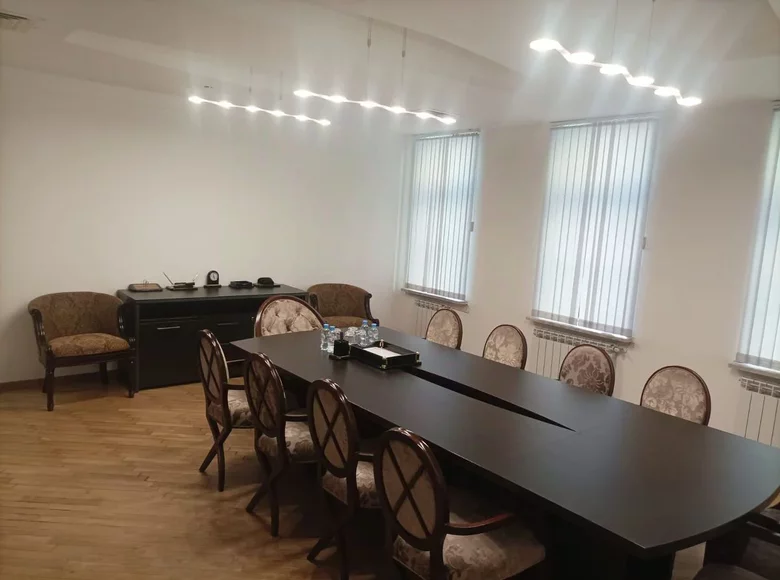 Pomieszczenie biurowe 1 400 m² Central Administrative Okrug, Rosja