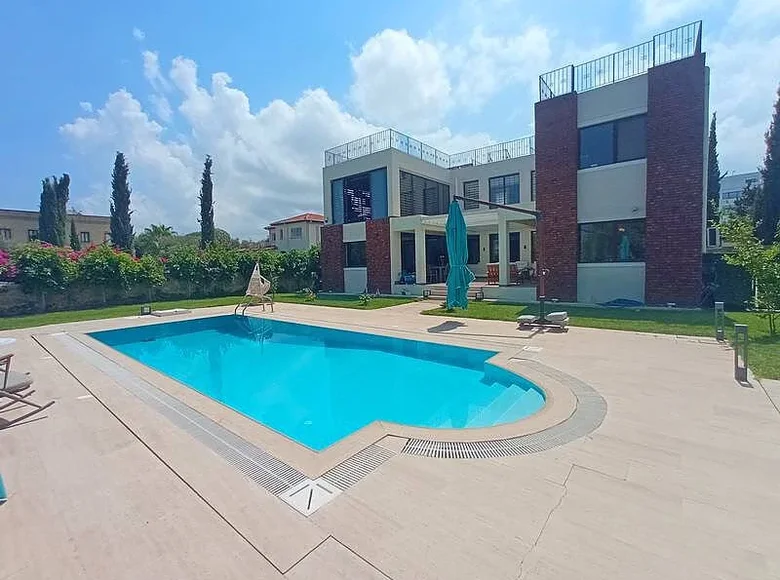 4 bedroom Villa 500 m² Agios Epiktitos, Northern Cyprus