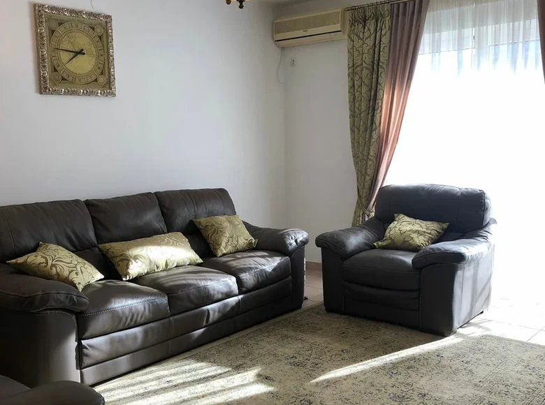 Mieszkanie 3 pokoi 106 m² Becici, Czarnogóra