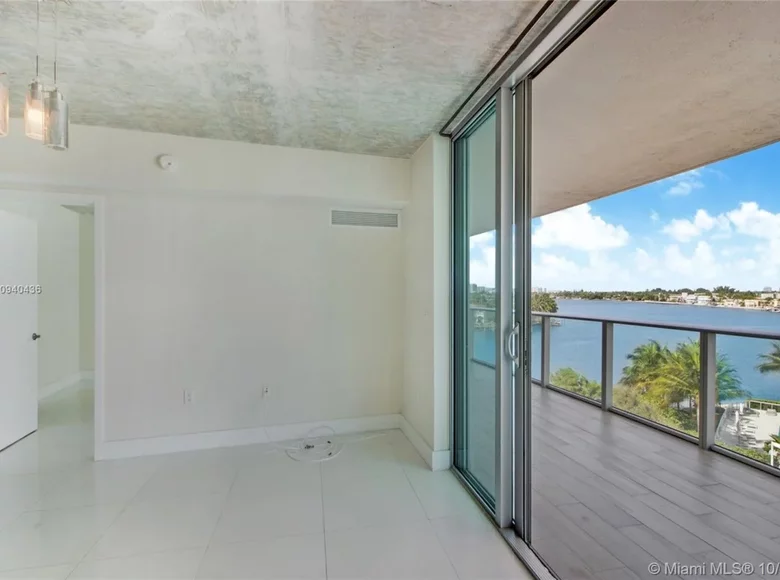 Mieszkanie 2 pokoi 105 m² Miami Beach, Stany Zjednoczone