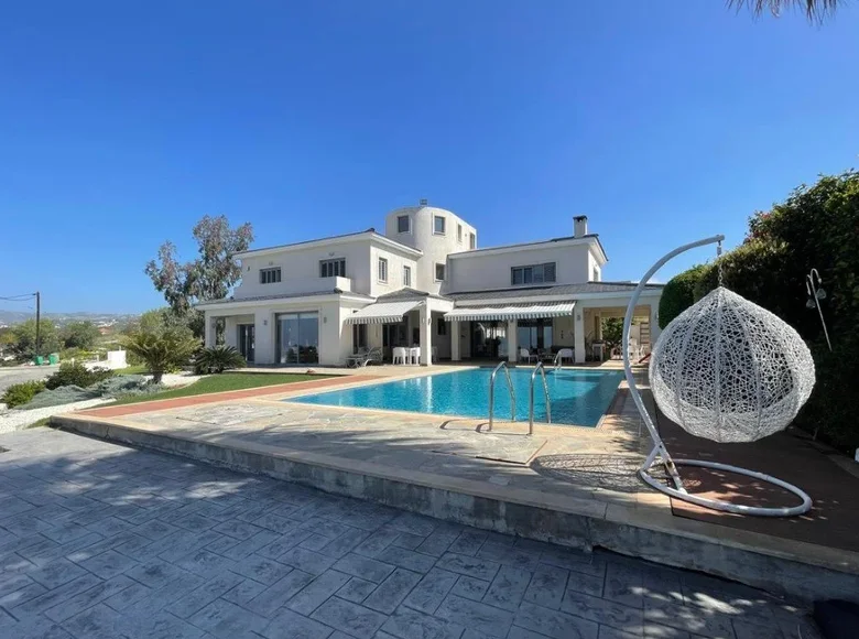6 bedroom house  Konia, Cyprus