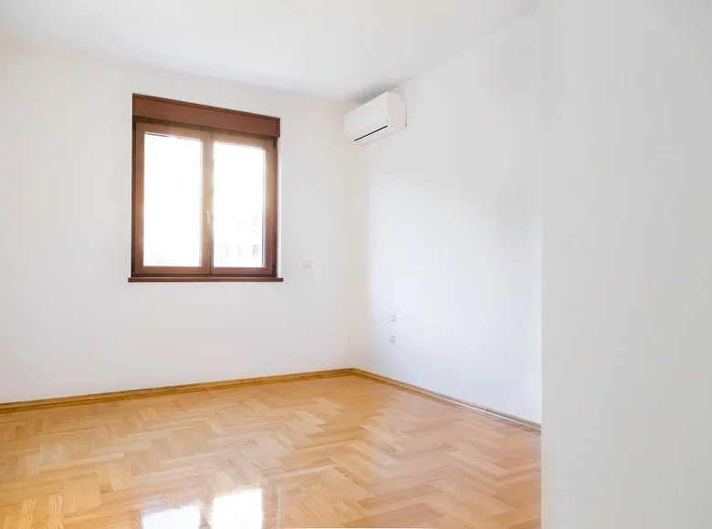 Wohnung 2 Schlafzimmer 99 m² Becici, Montenegro