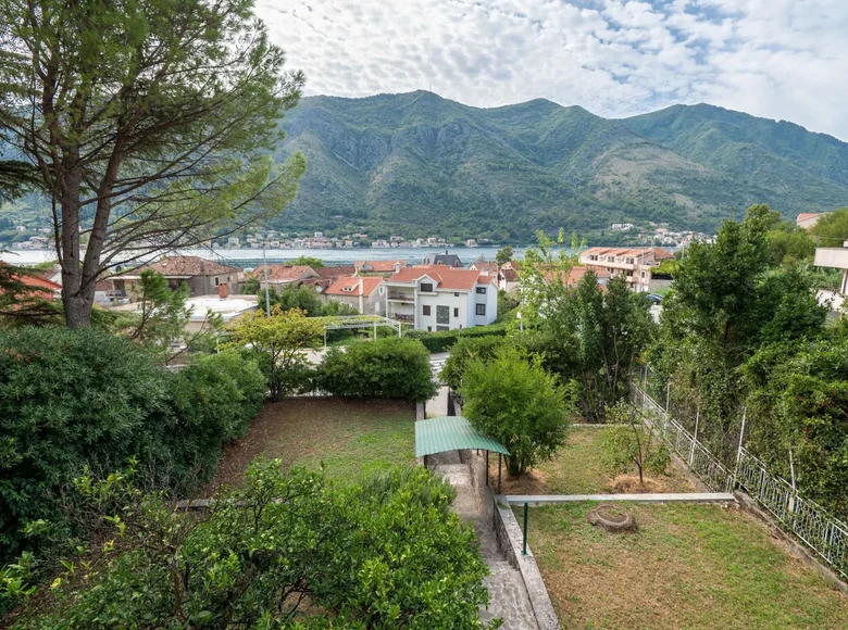 Casa 5 habitaciones 119 m² Dobrota, Montenegro