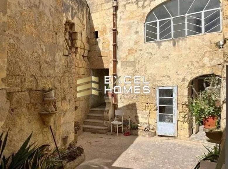 Adosado 4 habitaciones  Tarxien, Malta