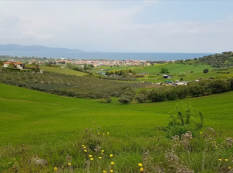 Land 1 room  Ierissos, Greece