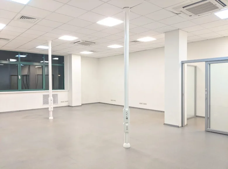 Bureau 1 365 m² à North-Eastern Administrative Okrug, Fédération de Russie