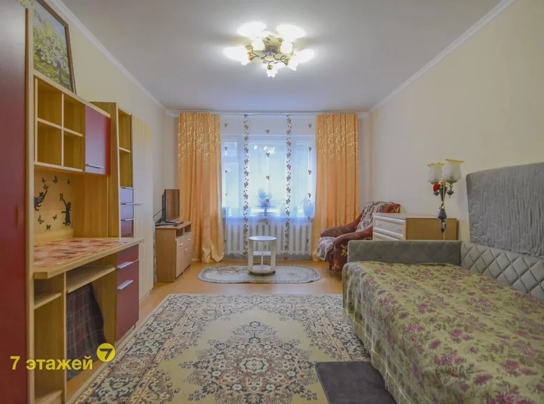 Mieszkanie 3 pokoi 74 m² Mińsk, Białoruś