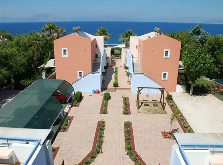 Hotel 768 m² Niforaika, Grecja