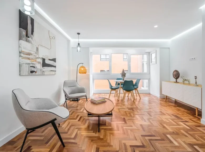 Wohnung 2 Schlafzimmer 108 m² Madrid, Spanien