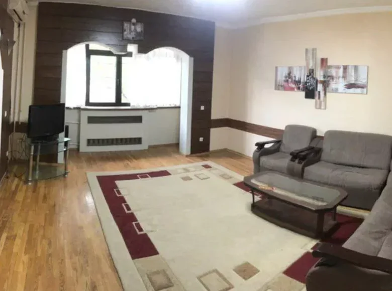 Kvartira 2 xonalar 75 m² Toshkentda