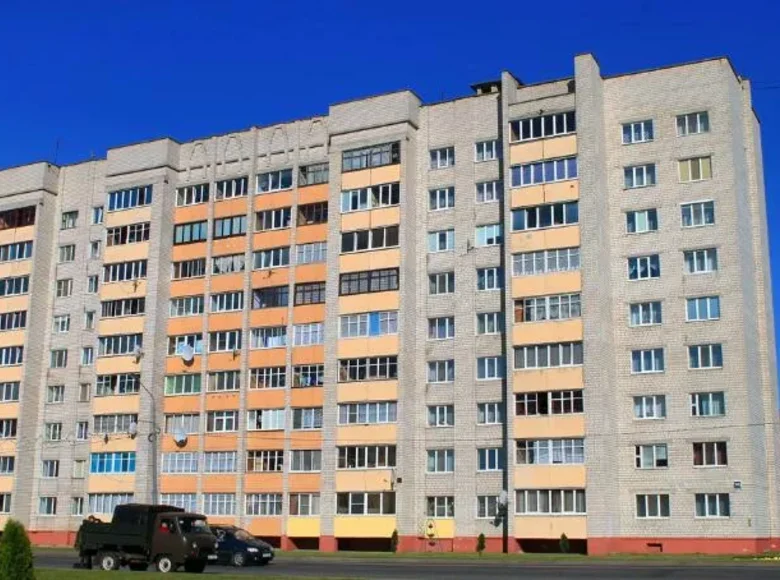 Mieszkanie 3 pokoi 81 m² Kalinkowicze, Białoruś