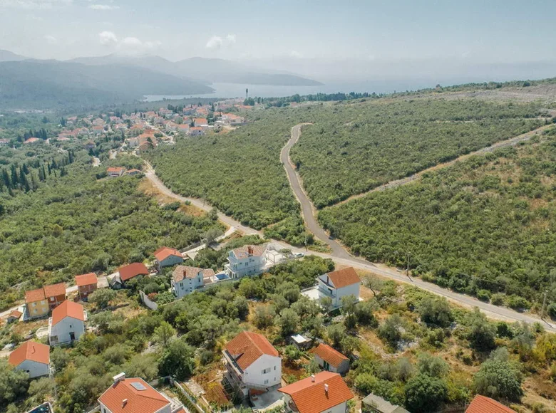 Casa 8 habitaciones  Lustica, Montenegro