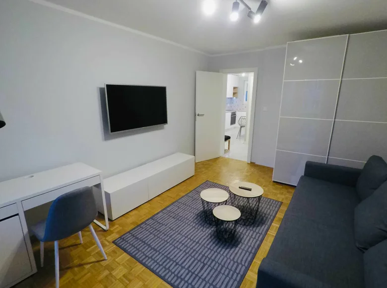 Mieszkanie 2 pokoi 60 m² w Kraków, Polska