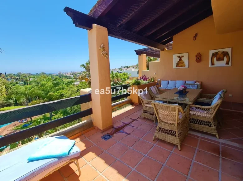 2 bedroom apartment 150 m² Estepona, Spain