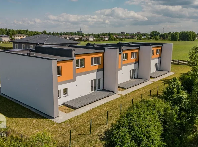 3 bedroom house 209 m² Marupe, Latvia