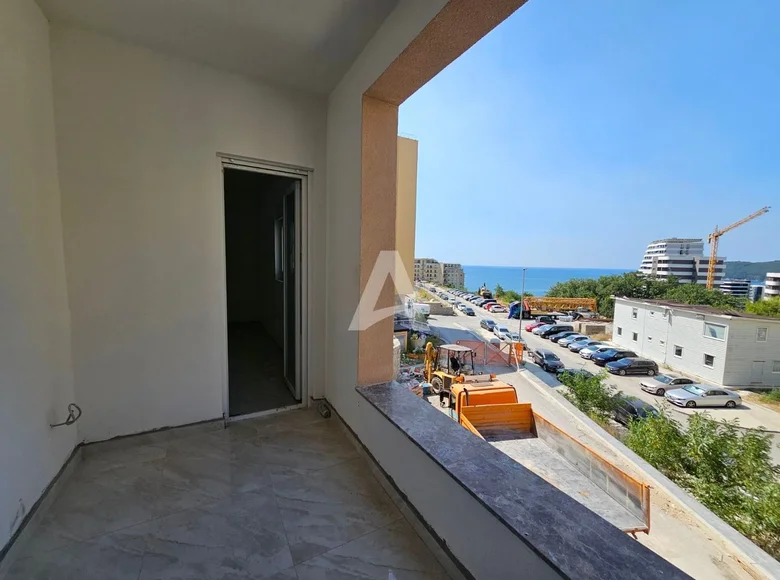 2 bedroom apartment 58 m² Becici, Montenegro