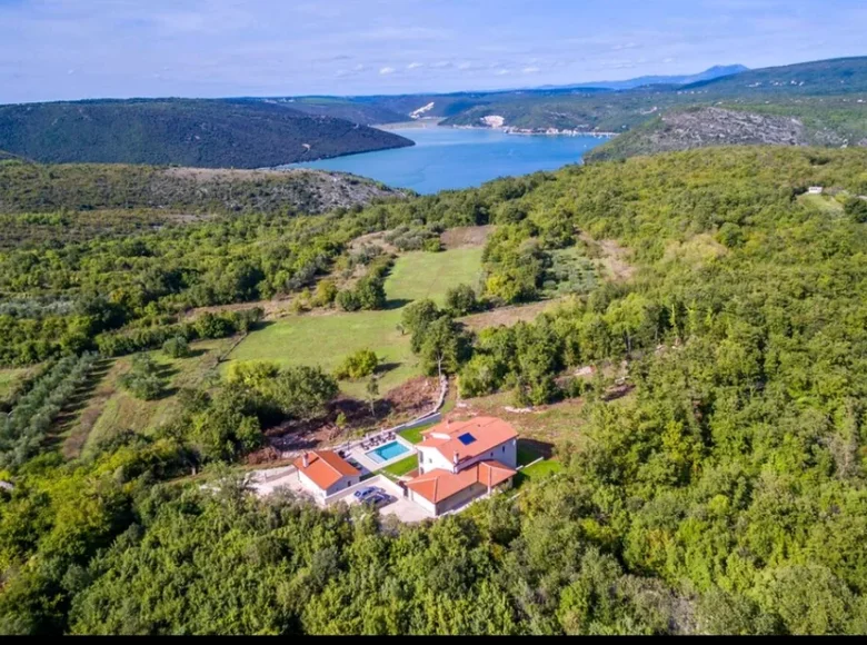 3 bedroom villa 231 m² Grad Pula, Croatia